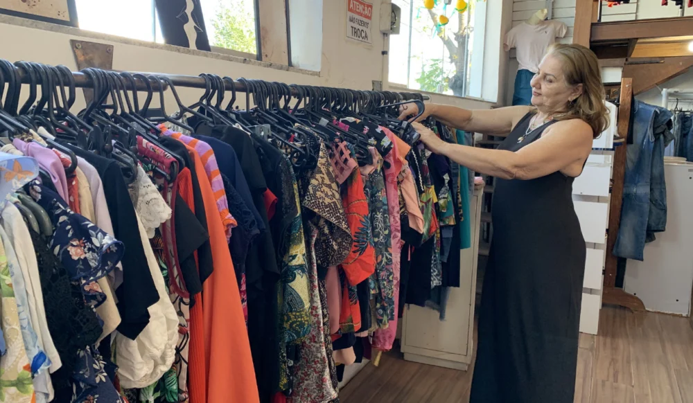 Aproveite - Roupas e calçados a partir de 5,00